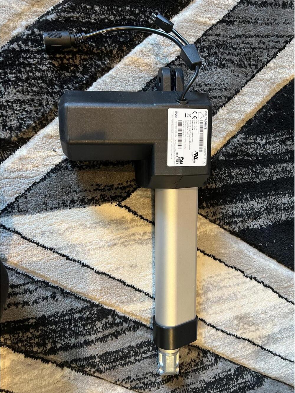 Deltadrive 24V Linear Recliner Power Actuator 1.28.000.131.30